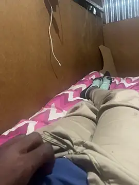 Snapshot of PAPAEXCLUSIVE_ chatting on April 1, 2026, 2:47 pm PAPAEXCLUSIVE online show from April 1, 2026, 2:47 pm