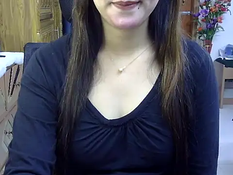 Snapshot of Obonti_2000 chatting on December 20, 2025, 5:27 pm Obonti 2000 online show from December 20, 2025, 5:27 pm