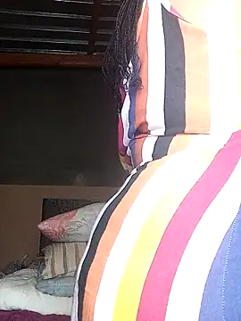 Moretl online show from October 29, 2025, 6:18 pm