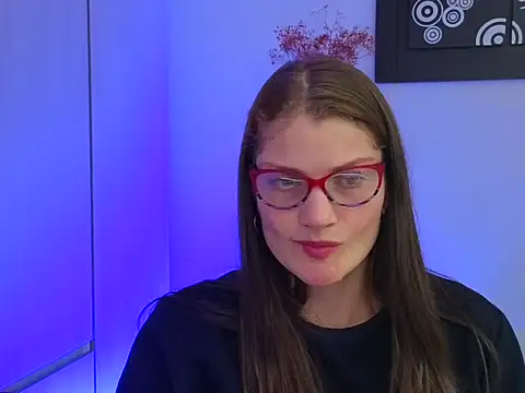 Camila-ventura online show from November 20, 2025, 7:47 pm