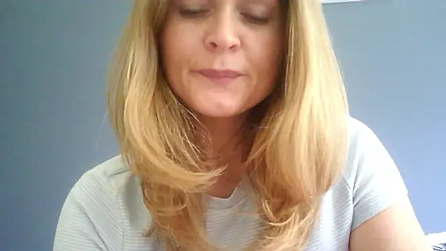 Snapshot of Ginger-bb chatting on July 12, 2026, 11:00 am Ginger-bb online show from July 12, 2026, 11:00 am