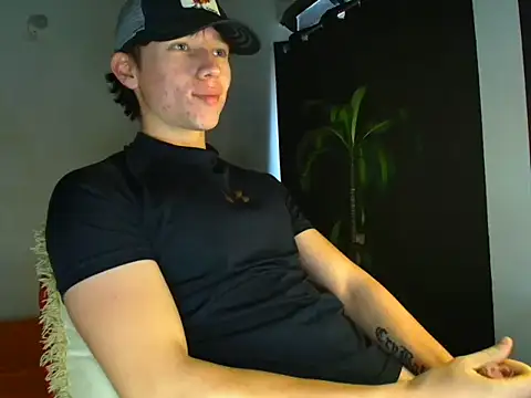 Logan sixxer online show from November 16, 2025, 6:23 pm