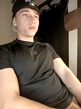 Logan sixxer online show from September 21, 2025, 10:59 pm