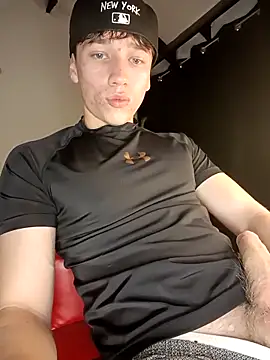 Logan sixxer online show from October 10, 2025, 3:07 am