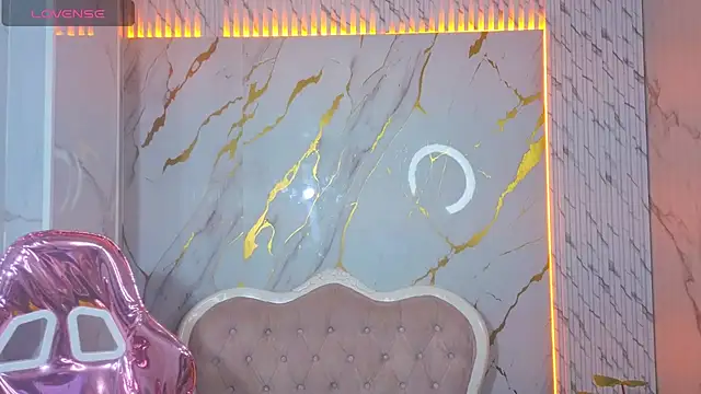 Snapshot of _Mia_sweet_b chatting on February 19, 2026, 1:19 pm Mia sweet b online show from February 19, 2026, 1:19 pm