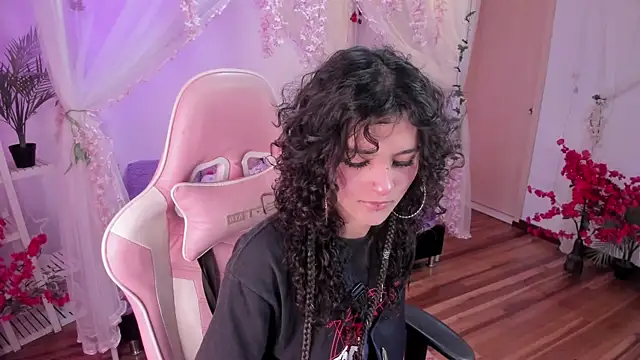 bunny curly online show from October 21, 2025, 3:00 pm