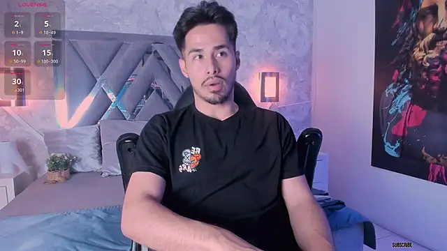 Snapshot of loghan_fox chatting on September 14, 2025, 3:29 am loghan fox online show from September 14, 2025, 3:29 am