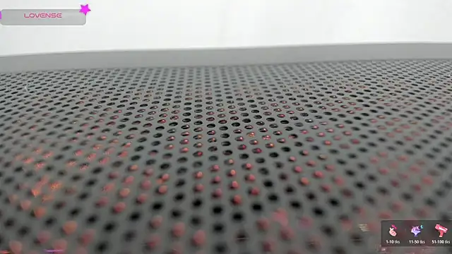 FluffyMelons online show from March 26, 2026, 11:02 pm