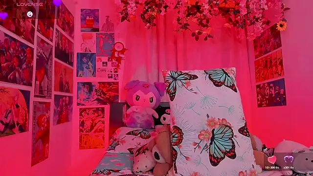 FluffyMelons online show from November 2, 2025, 11:21 pm