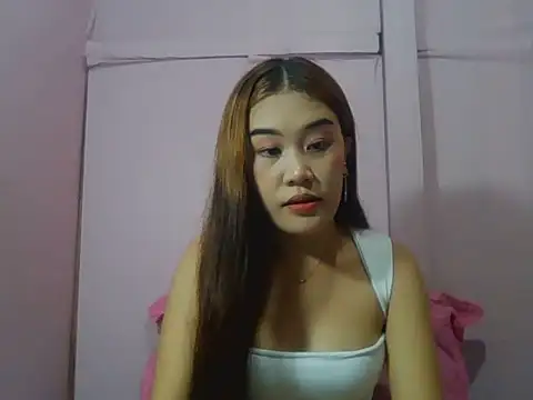 Snapshot of YourWildestDoll chatting on July 21, 2026, 5:25 pm YourWildestDoll online show from July 21, 2026, 5:25 pm