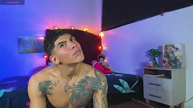 ChiliciousCouple online show from September 25, 2025, 3:56 am