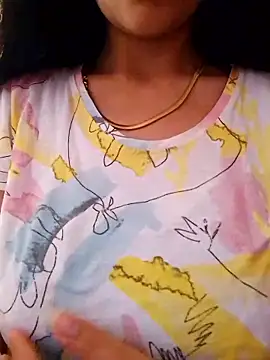 Snapshot of Princessa05 chatting on February 26, 2026, 11:43 am Princessa05 online show from February 26, 2026, 11:43 am