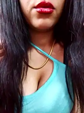 Snapshot of Princessa05 chatting on February 11, 2026, 1:33 pm Princessa05 online show from February 11, 2026, 1:33 pm