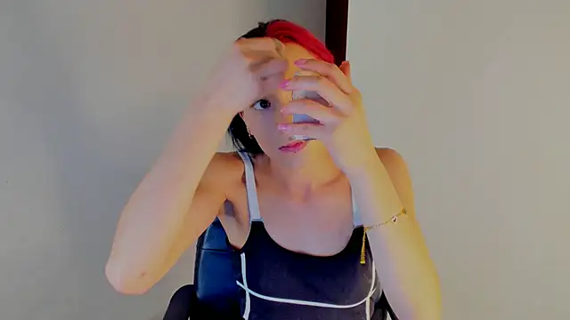 Snapshot of Madison_charlotte chatting on November 15, 2025, 6:50 am Madison charlotte online show from November 15, 2025, 6:50 am