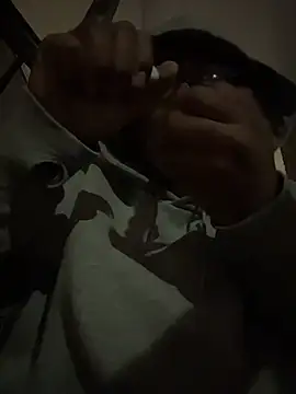 Tu GataLinda online show from November 11, 2025, 5:24 am