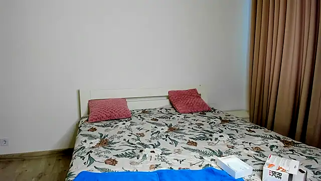 marylips online show from January 15, 2026, 1:47 pm