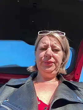 Milena-MilfaXXX online show from March 27, 2026, 3:26 am