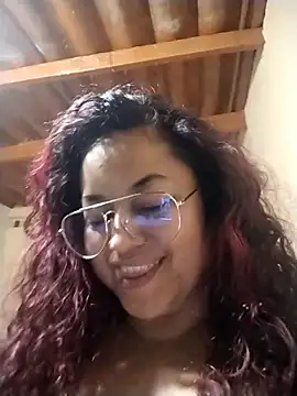 Snapshot of sophimyllers chatting on February 10, 2026, 3:27 am sophimyllers online show from February 10, 2026, 3:27 am