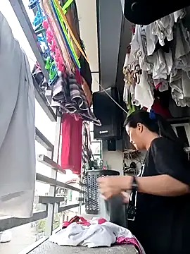 Uniquebeauty32 online show from March 2, 2026, 10:38 pm