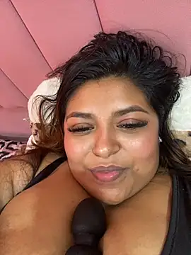 Snapshot of Hela_Collins chatting on October 19, 2025, 11:24 am Hela Collins online show from October 19, 2025, 11:24 am