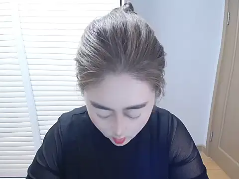 Snapshot of wenwen-168 chatting on September 11, 2025, 11:10 am wenwen-168 online show from September 11, 2025, 11:10 am