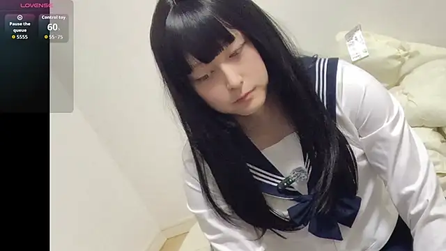 Mia032 online show from April 22, 2026, 1:29 pm