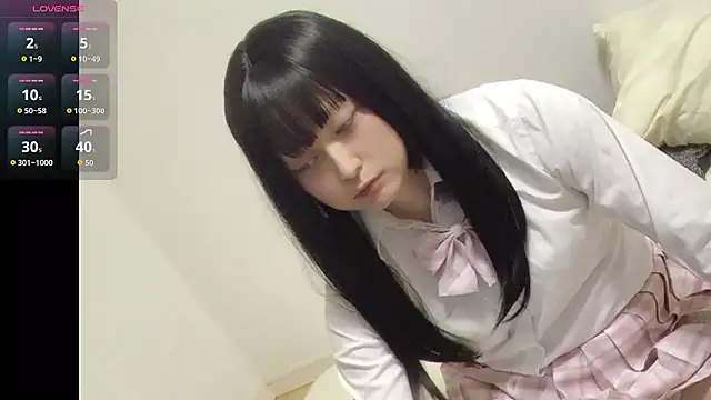 Mia032 online show from April 27, 2026, 2:26 pm