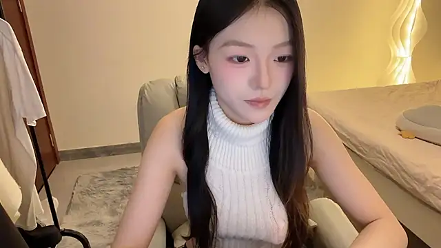 Robin-o3 online show from April 12, 2026, 6:22 pm