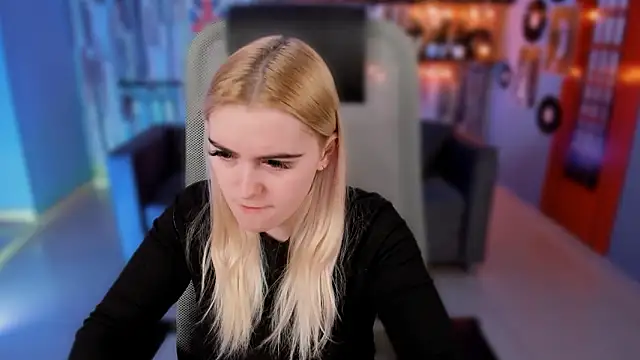 Stef Nicks online show from February 22, 2026, 5:32 am