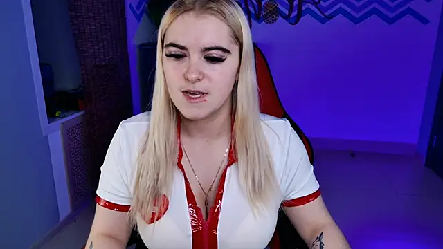 Stef Nicks online show from November 2, 2025, 9:03 am