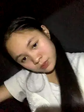 Snapshot of NhuFox chatting on October 7, 2025, 12:39 pm NhuFox online show from October 7, 2025, 12:39 pm