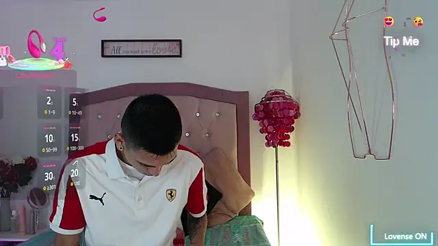 Snapshot of AmelieAndAce chatting on September 20, 2025, 2:55 pm AmelieAndAce online show from September 20, 2025, 2:55 pm