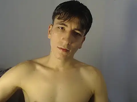 Snapshot of younewmaster chatting on September 25, 2025, 7:09 pm younewmaster online show from September 25, 2025, 7:09 pm