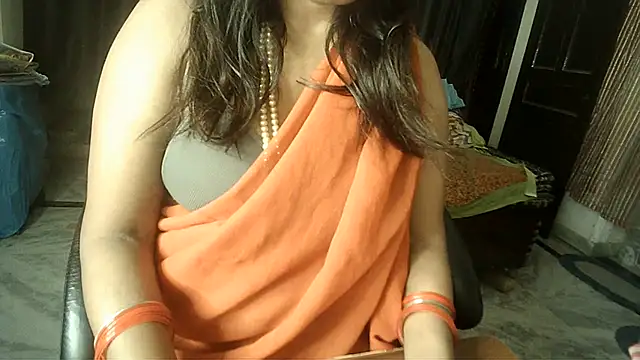 Snapshot of Anaconda-Mall chatting on June 16, 2026, 5:57 pm Anaconda-Mall online show from June 16, 2026, 5:57 pm