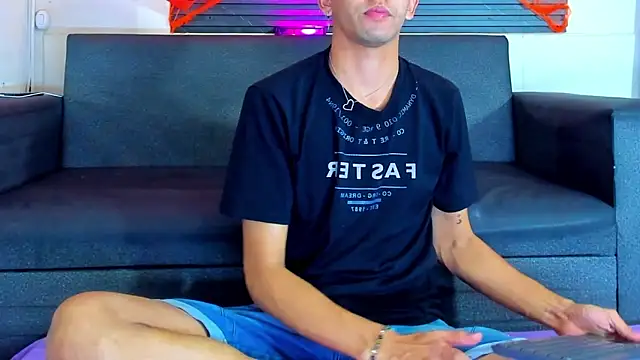 jeremytonner online show from October 26, 2025, 4:02 am