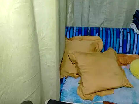 xxloveheart online show from January 14, 2026, 12:42 pm