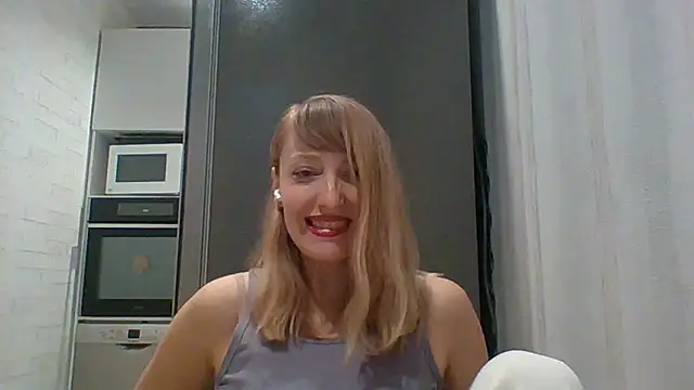 Vexxaa online show from March 12, 2026, 3:38 pm