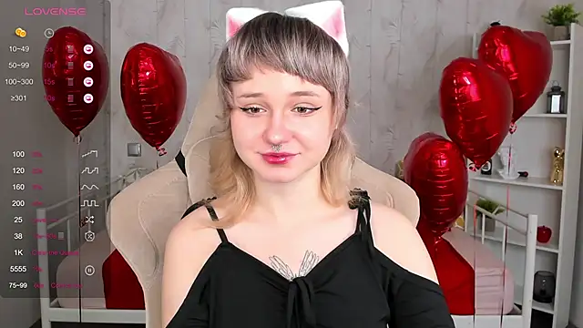 Tori Cutie online show from February 12, 2026, 12:10 am