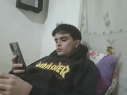 Snapshot of Rodrigo99_9 chatting on May 14, 2026, 1:02 am Rodrigo99 9 online show from May 14, 2026, 1:02 am