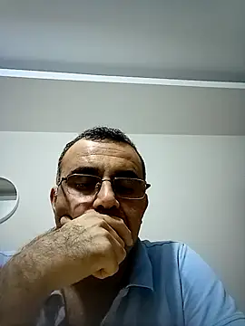 Snapshot of Turkish_old chatting on October 23, 2025, 7:34 pm Turkish old online show from October 23, 2025, 7:34 pm