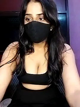 Snapshot of Amisha2 chatting on September 27, 2025, 6:58 pm Amisha2 online show from September 27, 2025, 6:58 pm