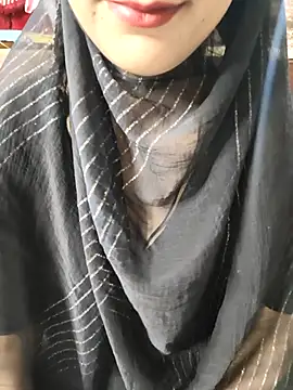 Snapshot of Indian-Aleena chatting on May 1, 2026, 5:40 pm Indian-Aleena online show from May 1, 2026, 5:40 pm