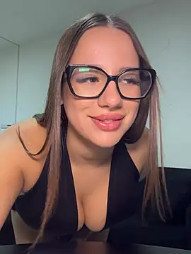 Snapshot of AlessiaaRuso1 chatting on June 17, 2026, 4:56 am AlessiaaRuso1 online show from June 17, 2026, 4:56 am