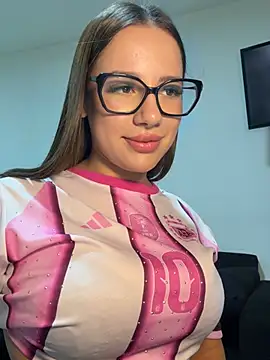 Snapshot of AlessiaaRuso1 chatting on June 24, 2026, 2:10 am AlessiaaRuso1 online show from June 24, 2026, 2:10 am