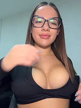 Snapshot of AlessiaaRuso1 chatting on June 12, 2026, 3:59 am AlessiaaRuso1 online show from June 12, 2026, 3:59 am