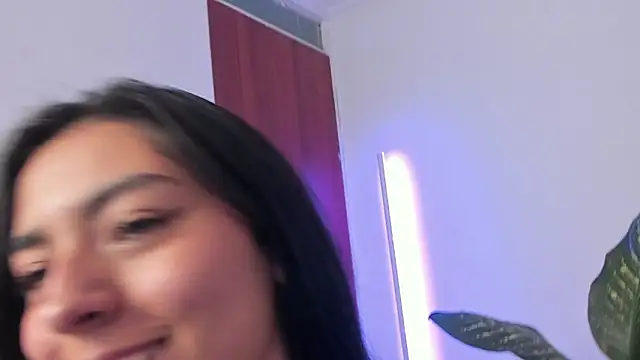 canelleGarces online show from April 13, 2026, 1:20 am