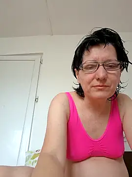 Vera Elle online show from February 7, 2026, 11:07 am