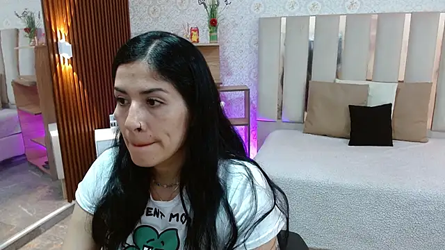 BLUE TAY1 online show from November 9, 2025, 7:40 pm