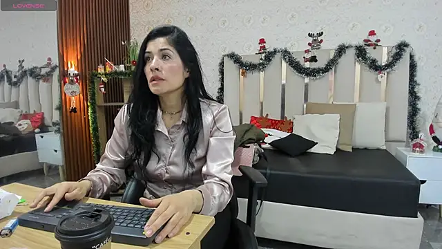 BLUE TAY1 online show from December 17, 2025, 11:59 am