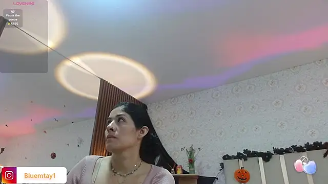 BLUE TAY1 online show from October 31, 2025, 11:51 am